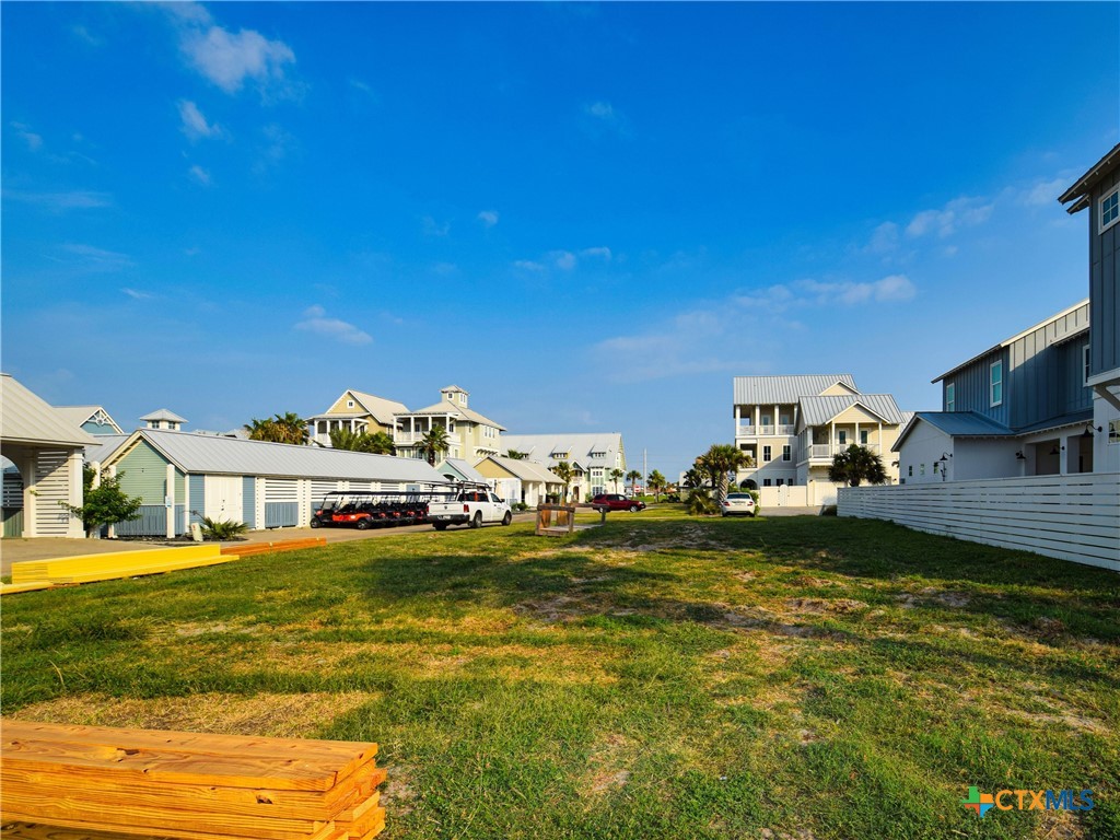 153 Sunrise Avenue Avenue Property Photo 4