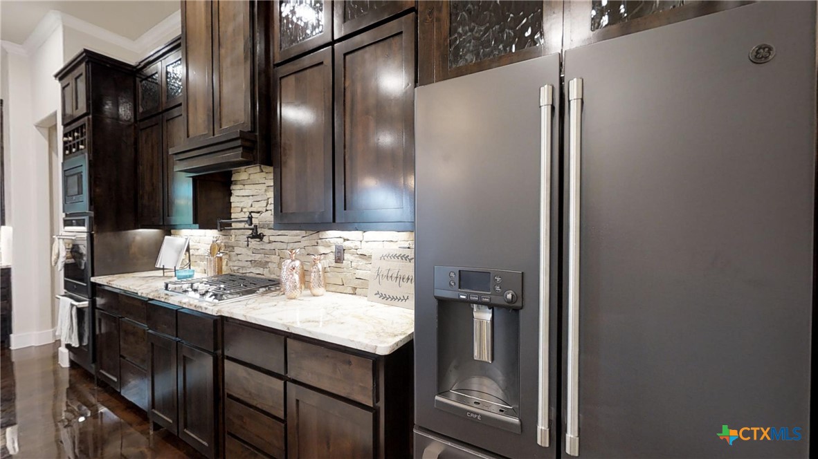 1007 Bella Vita Drive Property Photo 2