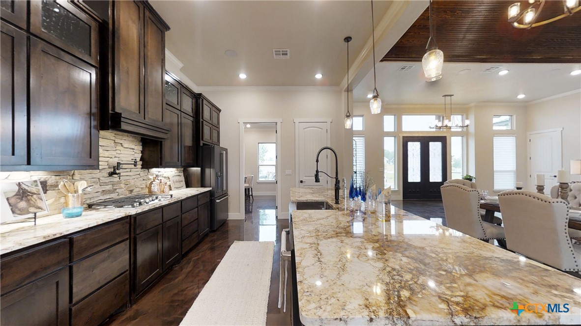 1007 Bella Vita Drive Property Photo 6