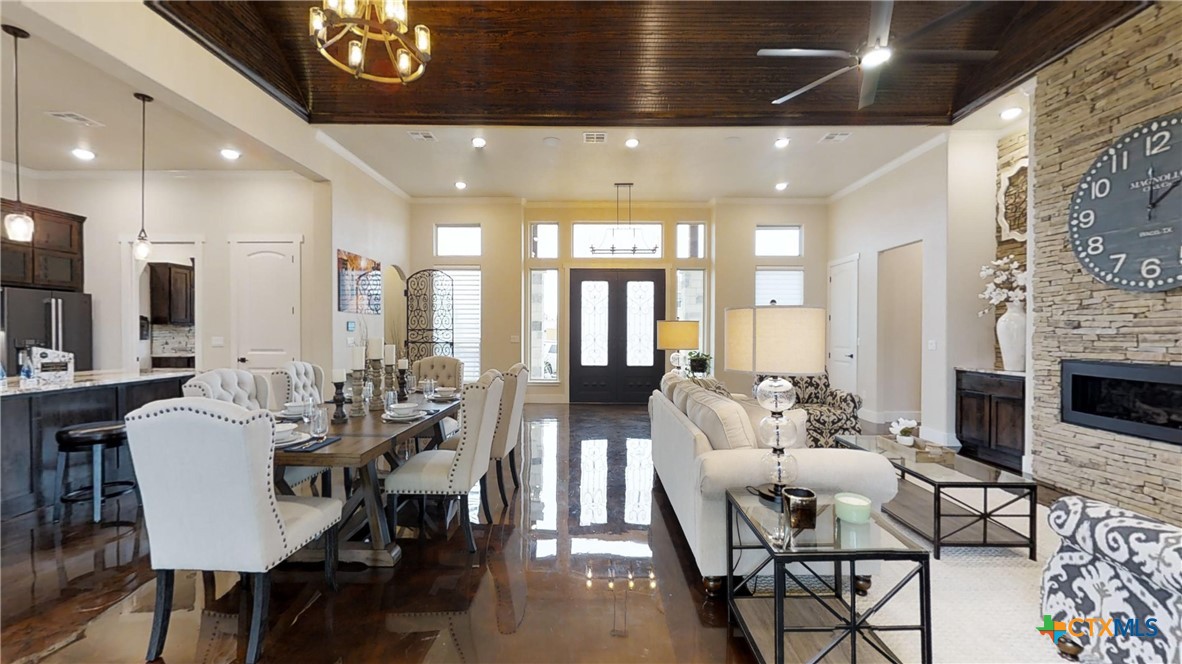 1007 Bella Vita Drive Property Photo 10
