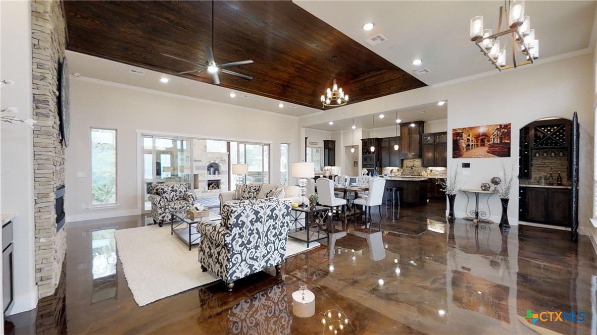 1007 Bella Vita Drive Property Photo 24