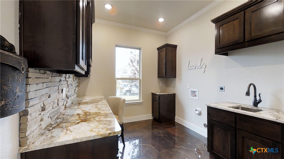 1007 Bella Vita Drive Property Photo 29