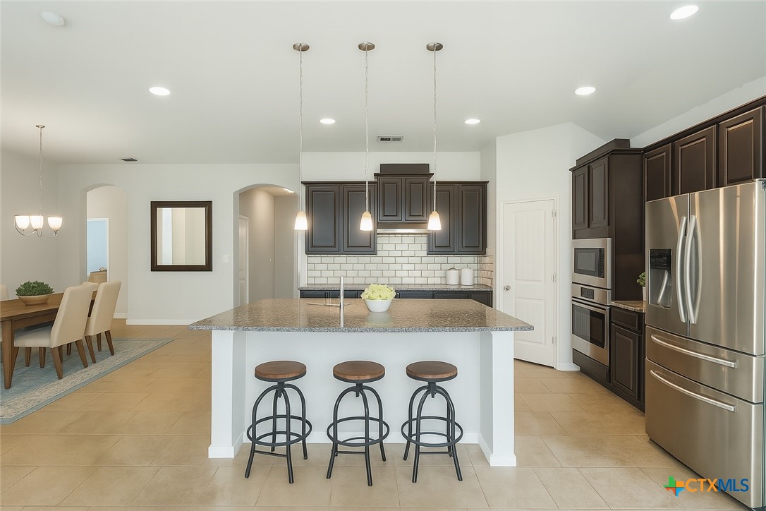 3542 Hurricane Trail Property Photo 6