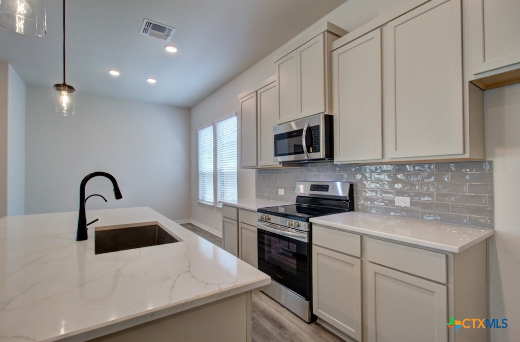 879 Casetta Trail Property Photo