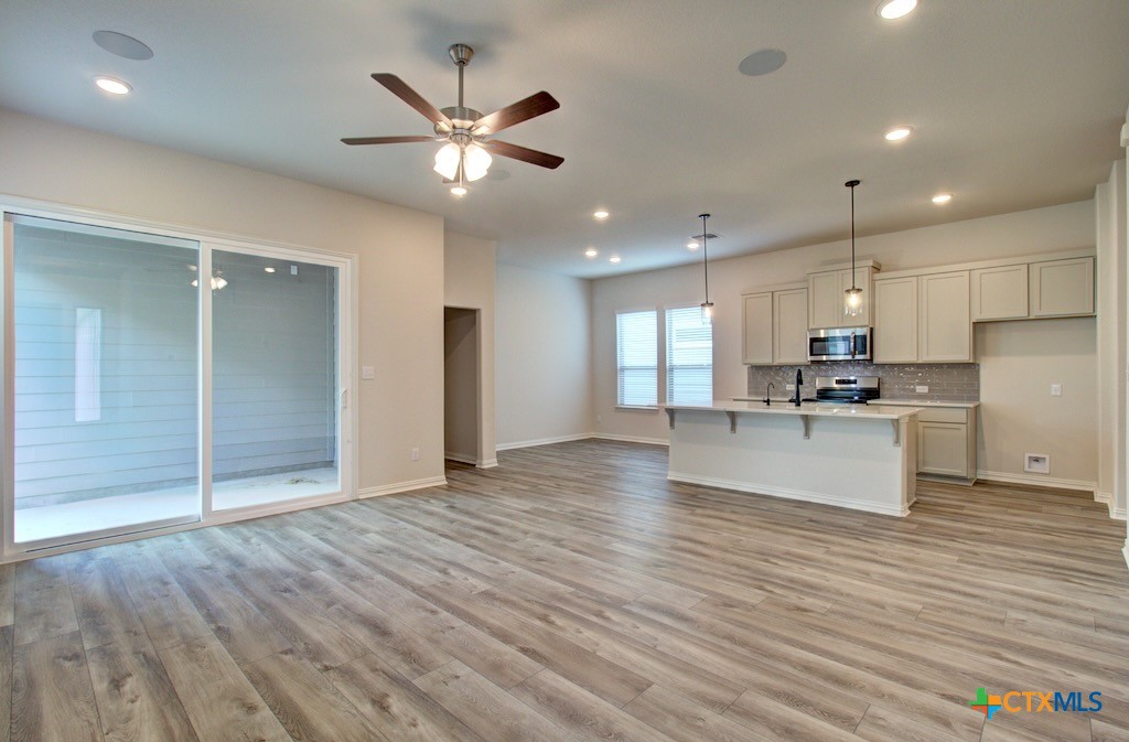 879 Casetta Trail Property Photo 8