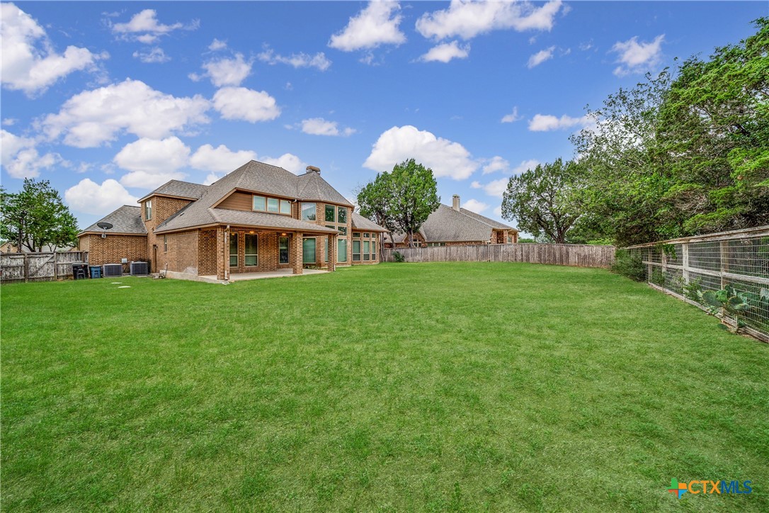 934 Wilderness Trail Property Photo 3