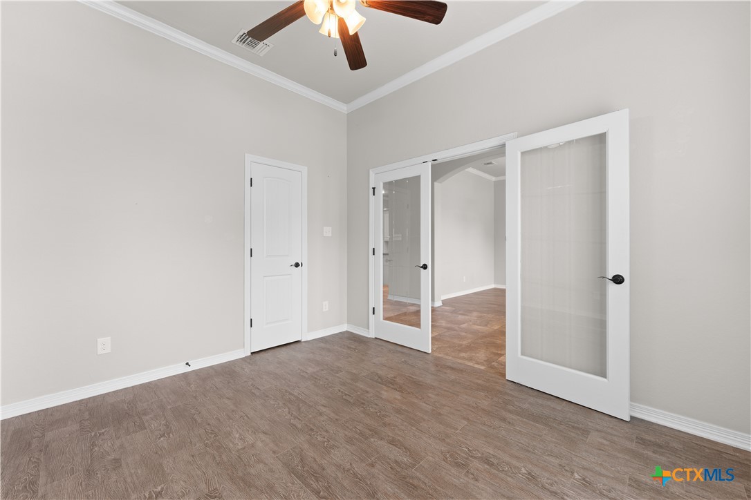 2145 Yturria Drive Property Photo 11