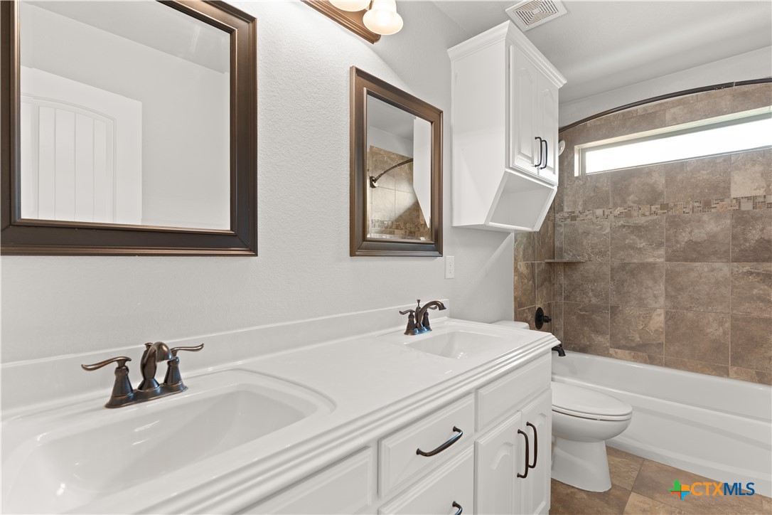 2145 Yturria Drive Property Photo 40