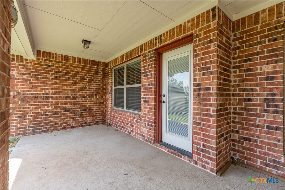 2145 Yturria Drive Property Photo 44