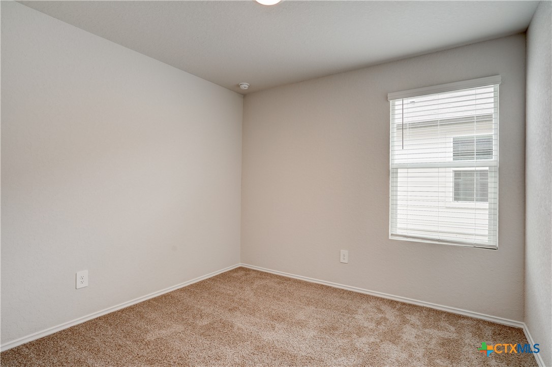 121 Roanwood Drive Property Photo 14