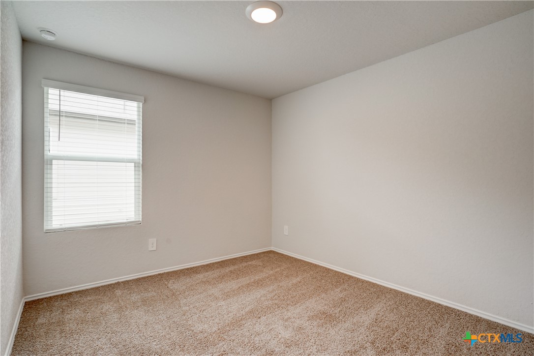 121 Roanwood Drive Property Photo 16