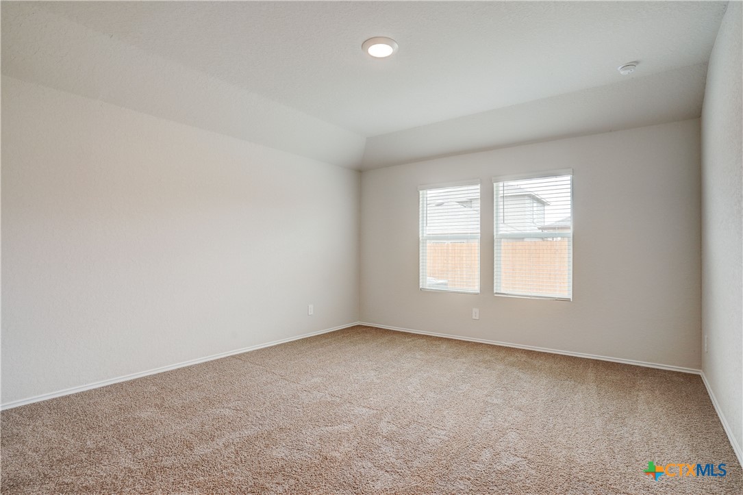 121 Roanwood Drive Property Photo 22