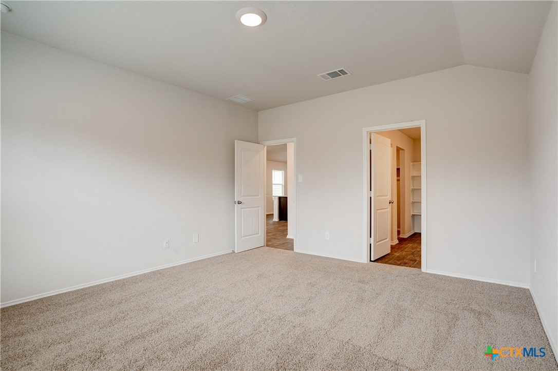 121 Roanwood Drive Property Photo 24