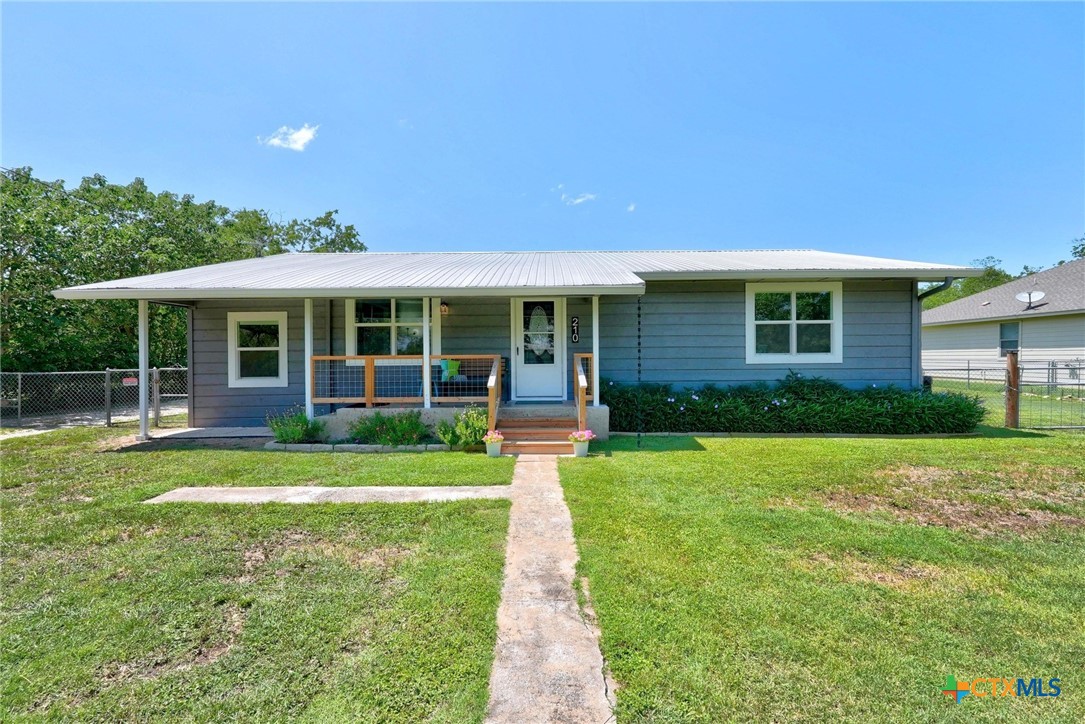 210 Fallwell Street Property Photo 2