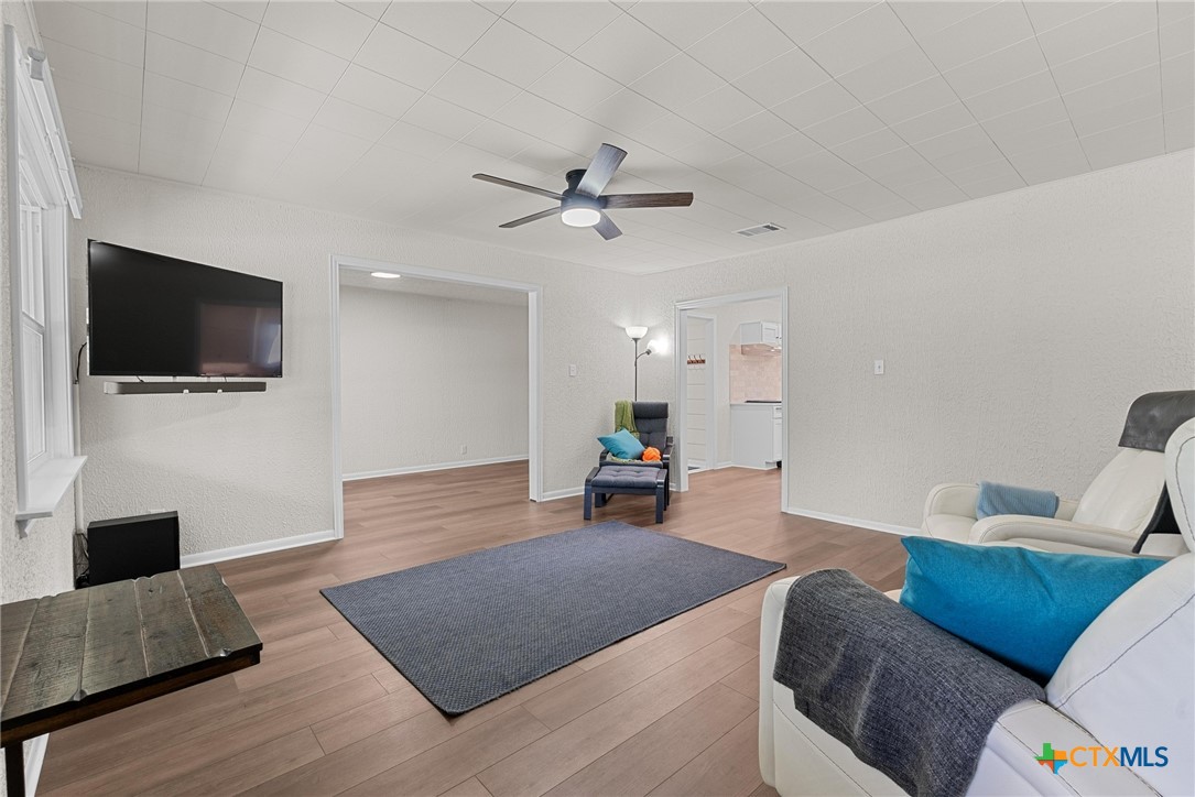 210 Fallwell Street Property Photo 4