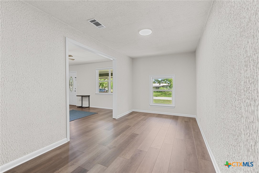 210 Fallwell Street Property Photo 7