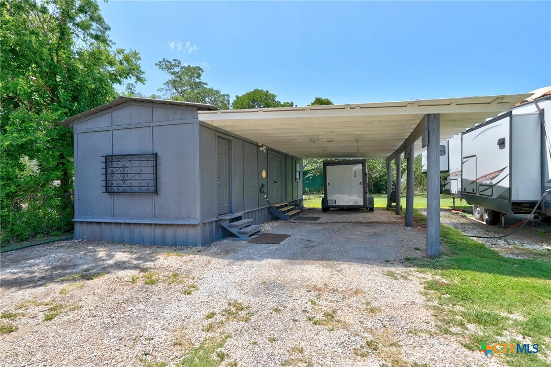 210 Fallwell Street Property Photo 30