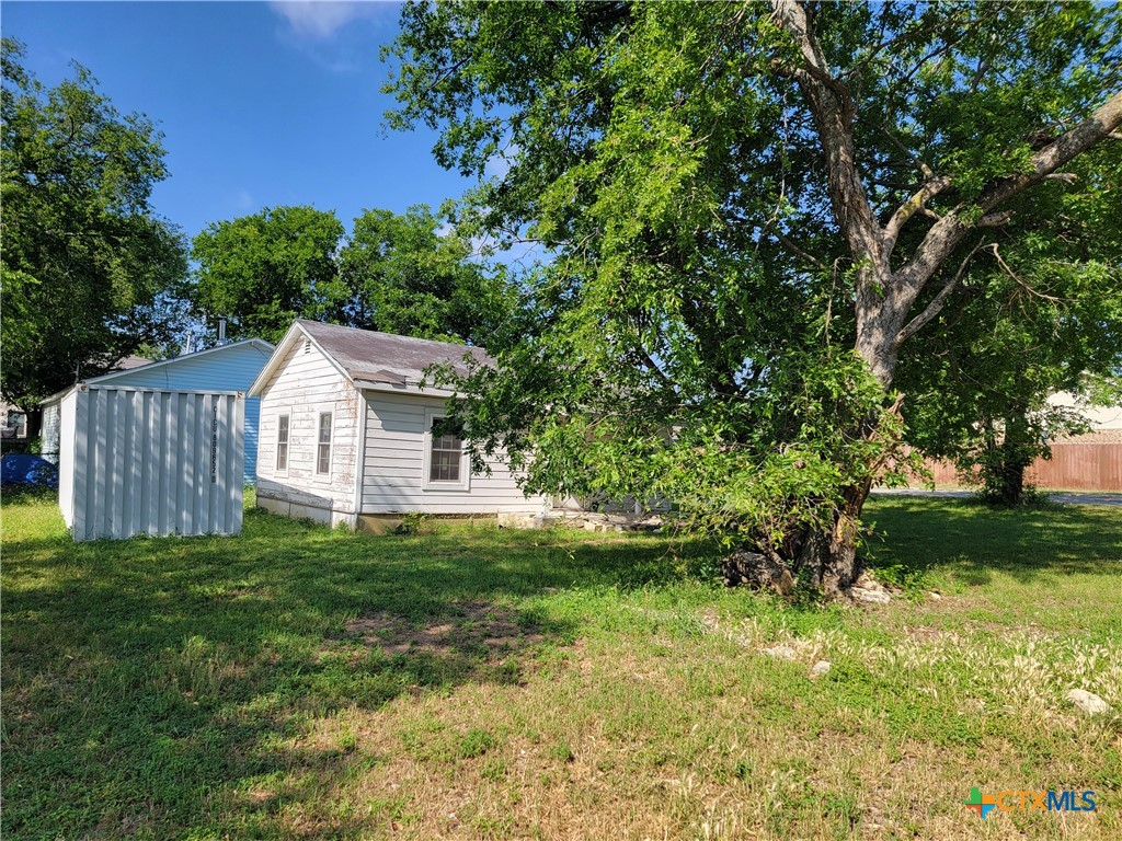 205 Hill Street Property Photo 10