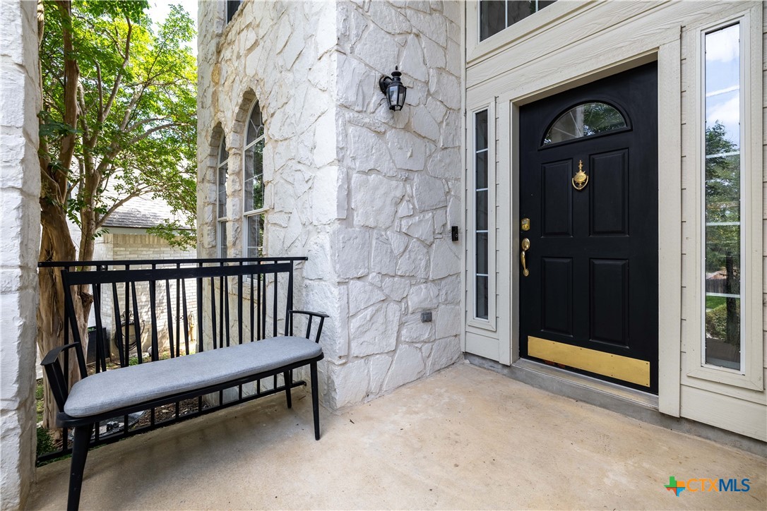 729 San Gabriel Loop Property Photo 4