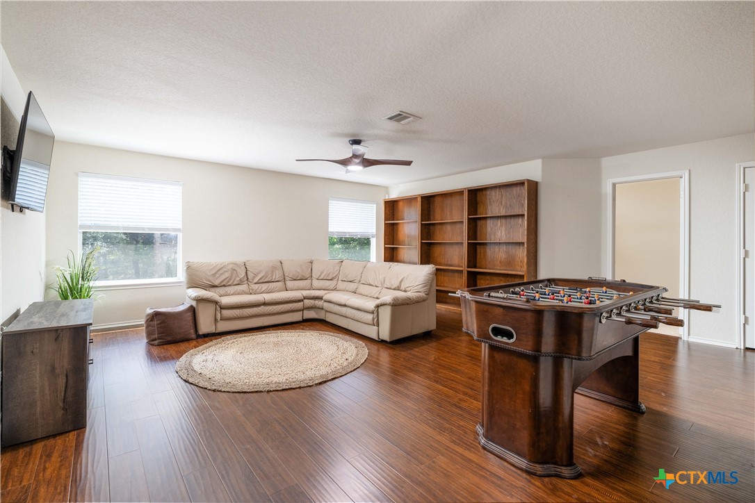 729 San Gabriel Loop Property Photo 23