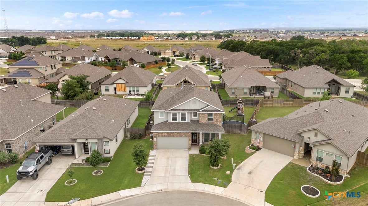 663 Wipper Property Photo 3