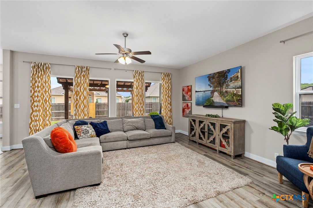 663 Wipper Property Photo 8