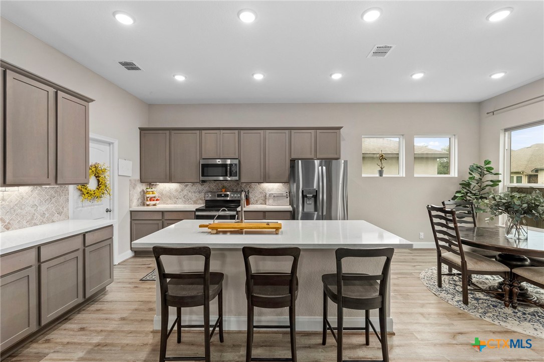 663 Wipper Property Photo 11