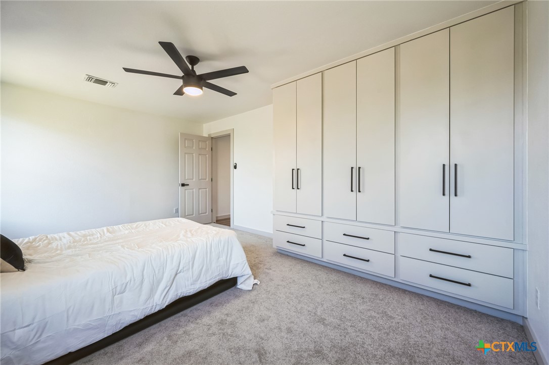 121 Moorhen Lane Property Photo 18