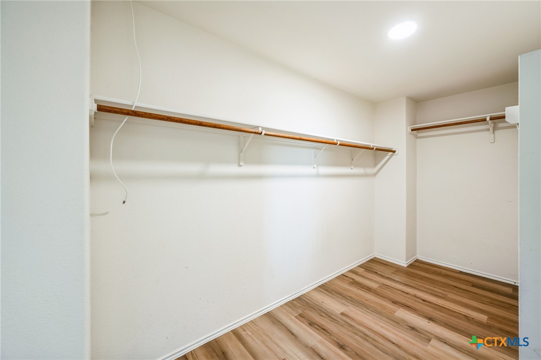 121 Moorhen Lane Property Photo 26