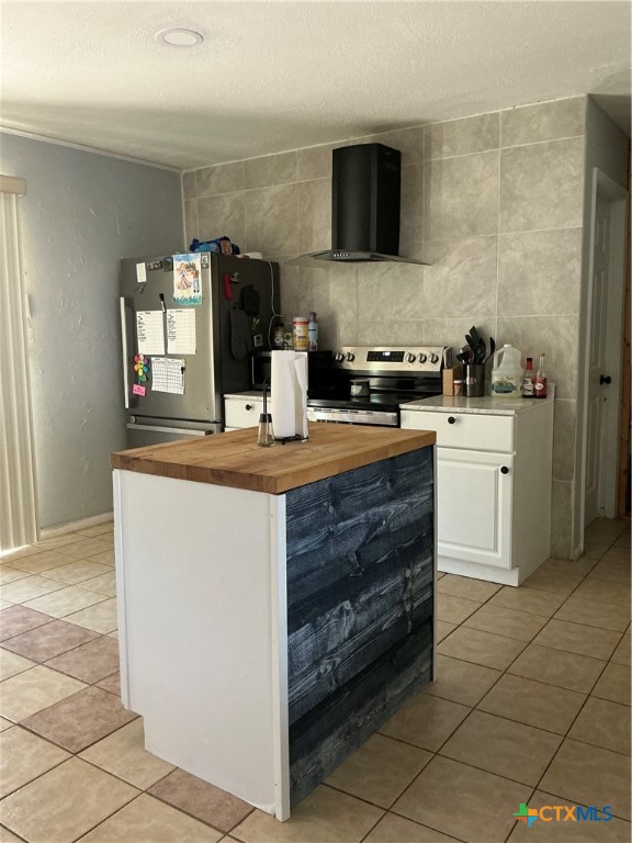 1403 Little Street Property Photo 3