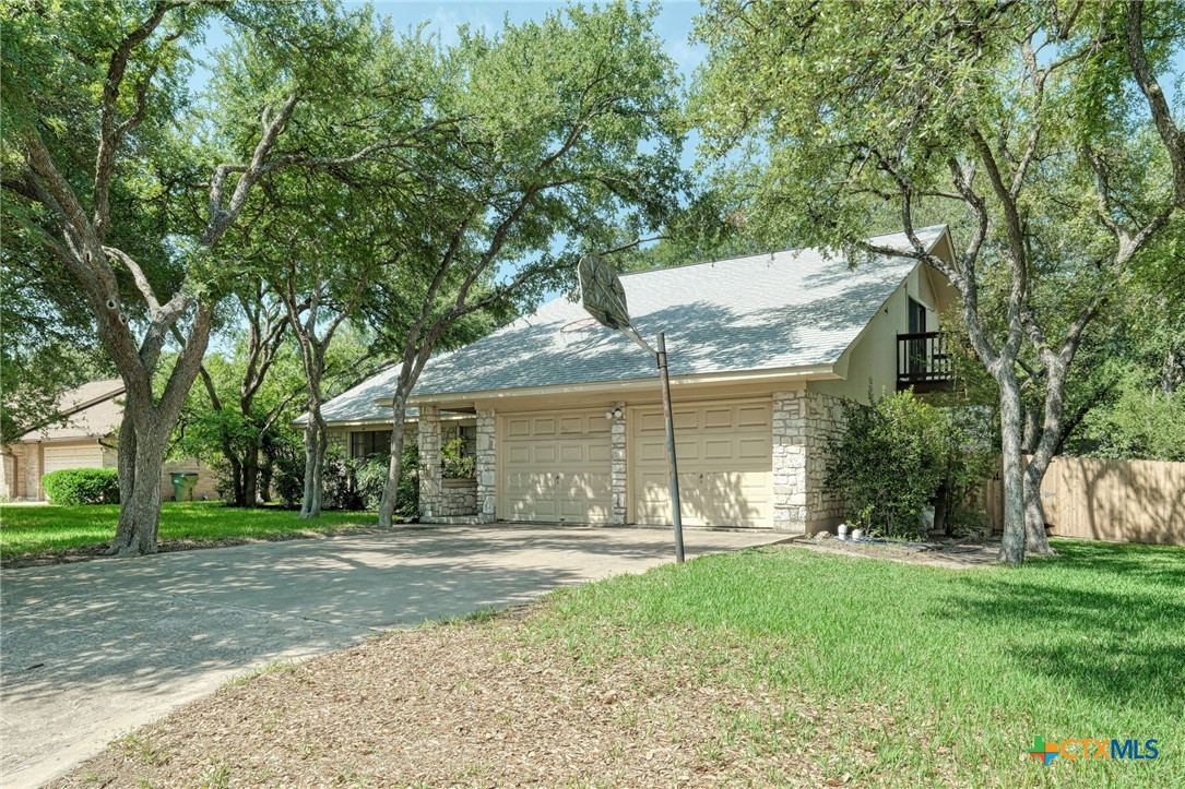 1104 Saint Williams Avenue Property Photo 1