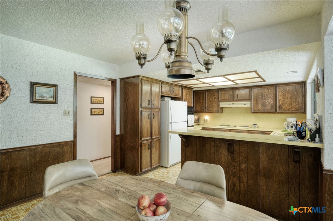 1104 Saint Williams Avenue Property Photo 8