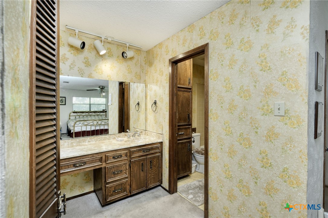 1104 Saint Williams Avenue Property Photo 13