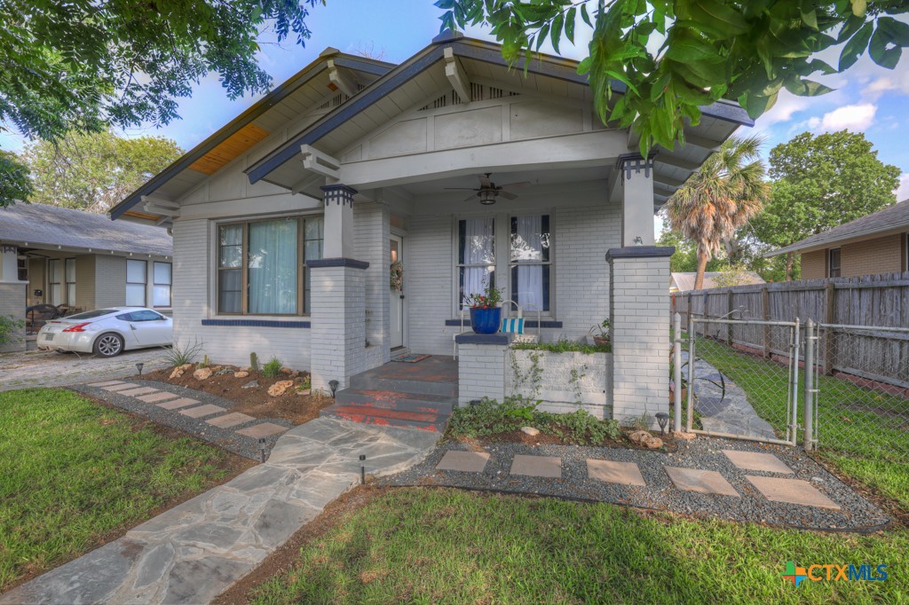 8 Herry Court Property Photo 3