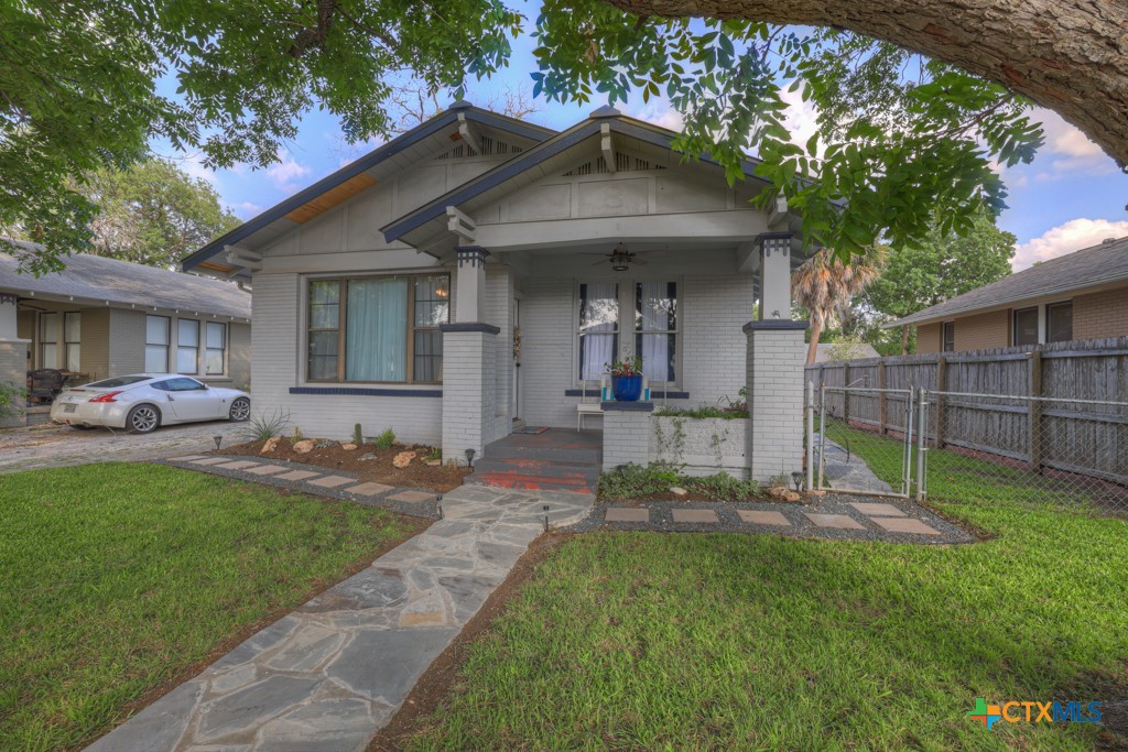 8 Herry Court Property Photo 4