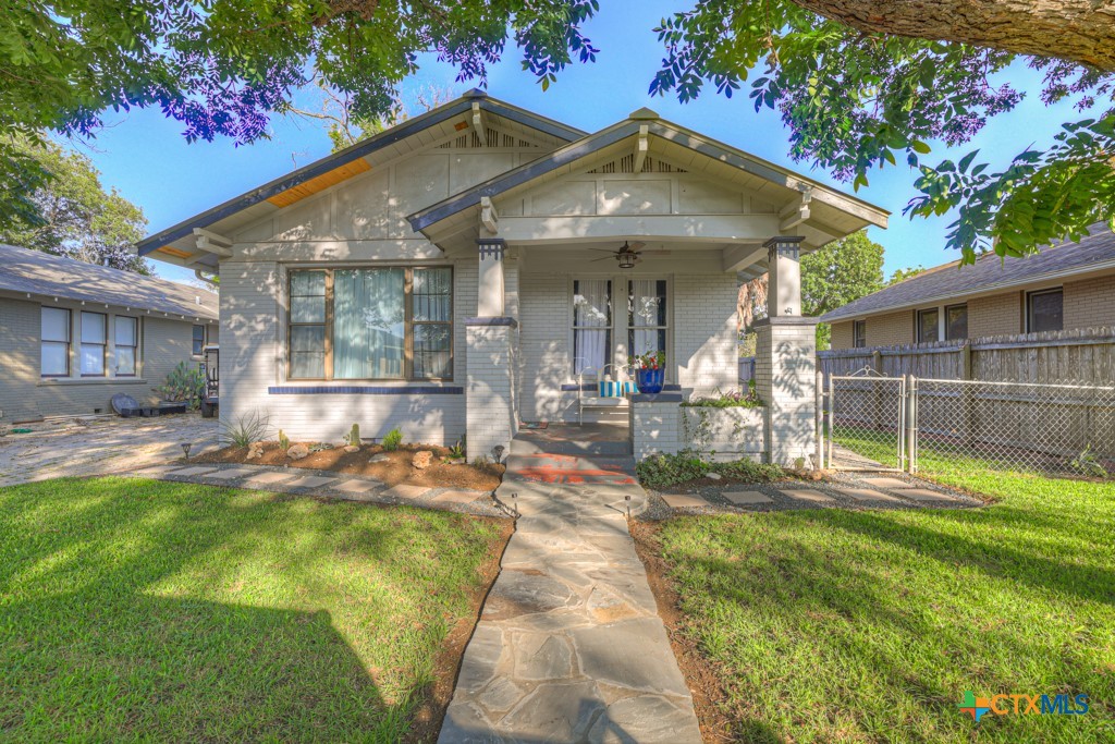 8 Herry Court Property Photo 6
