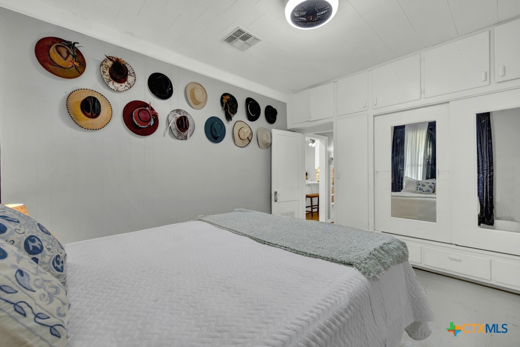 8 Herry Court Property Photo 19