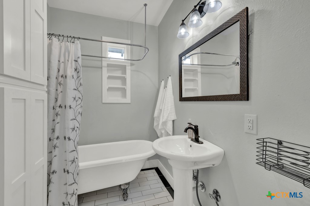 8 Herry Court Property Photo 22