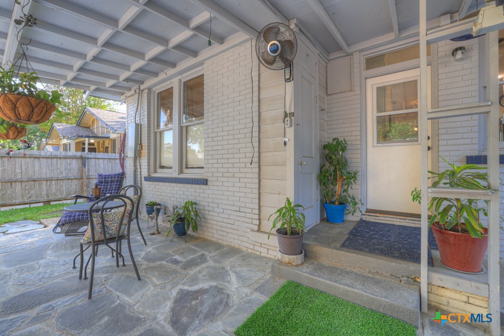 8 Herry Court Property Photo 32