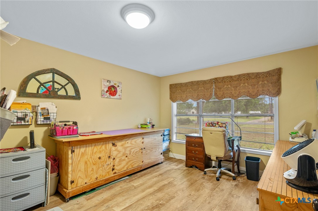 501 Hathaway Street Property Photo 22