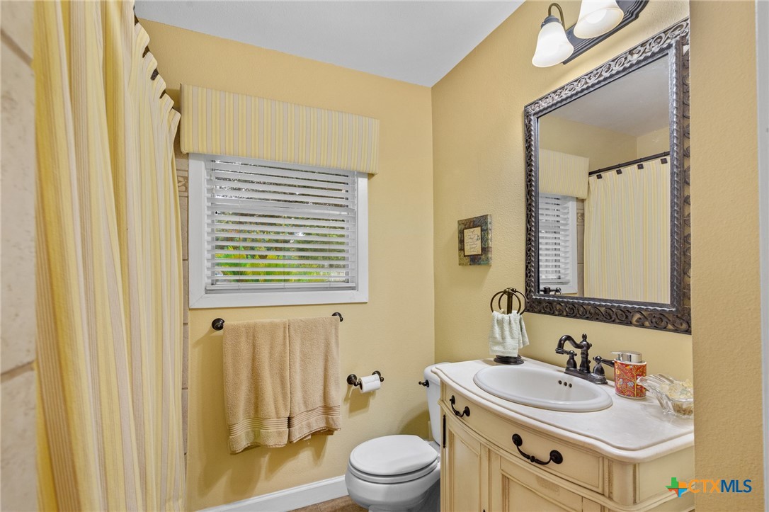 501 Hathaway Street Property Photo 23