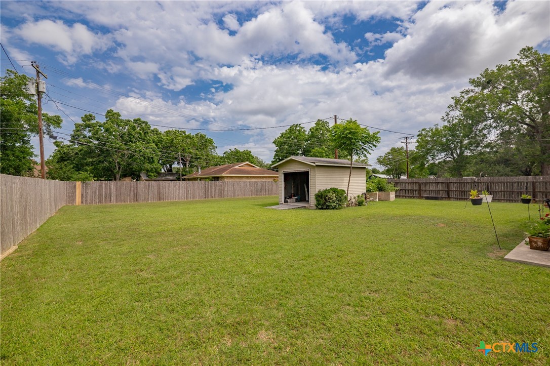 501 Hathaway Street Property Photo 38
