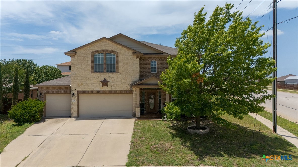 2307 Scott Drive Property Photo 1