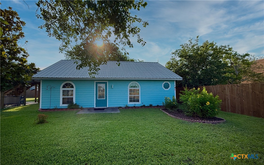 68 Silkstocking Street Property Photo 1