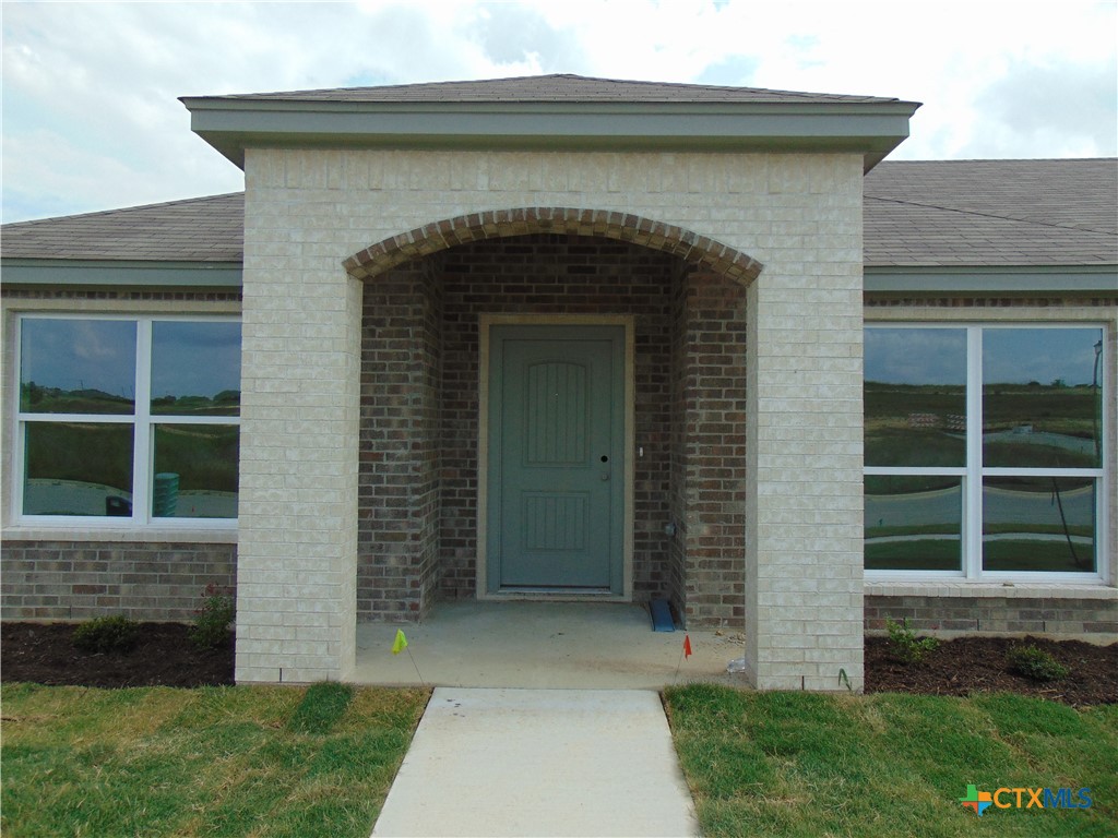 3101 Salt Fork Drive Property Photo 3