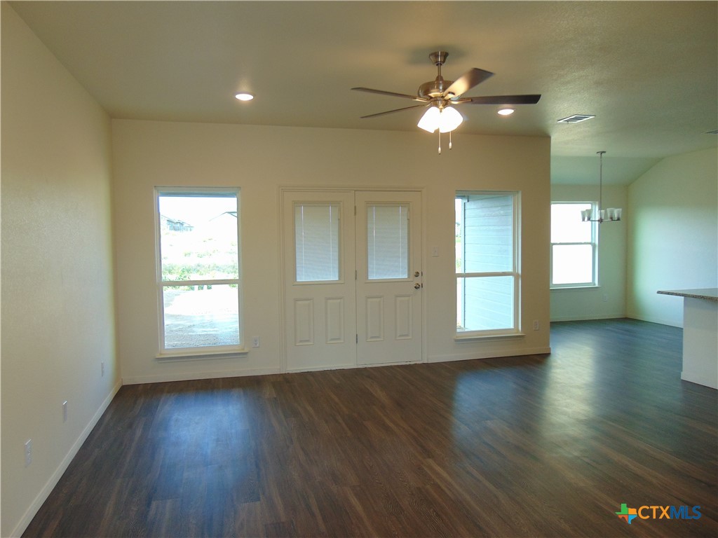 3101 Salt Fork Drive Property Photo 4