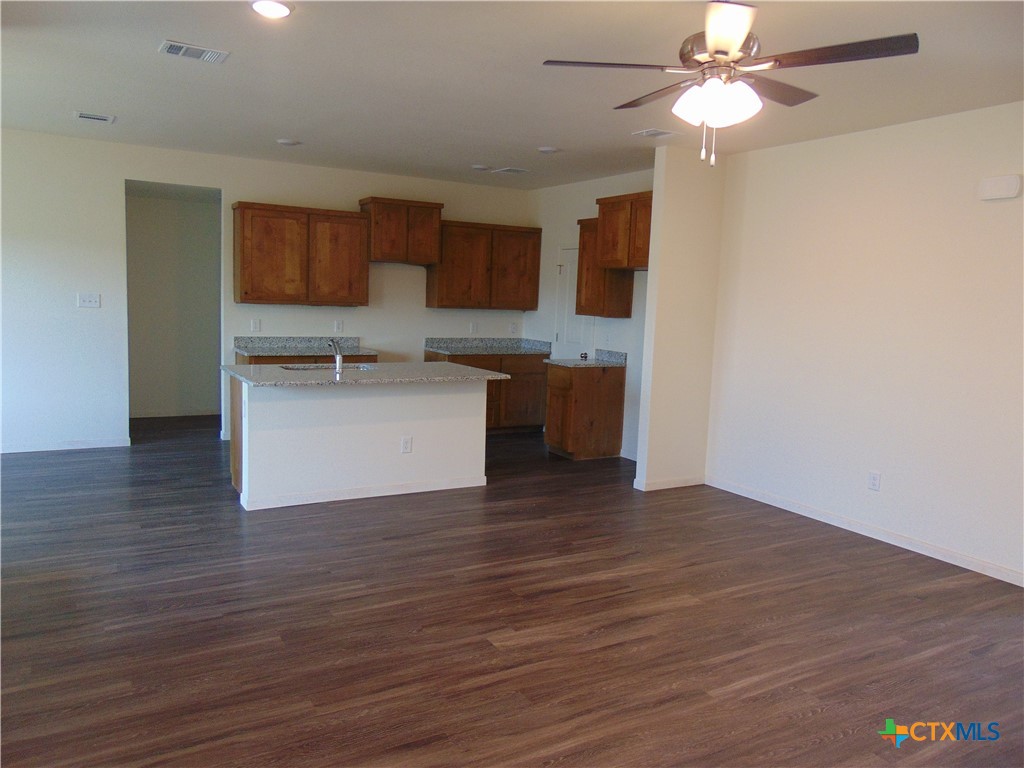 3101 Salt Fork Drive Property Photo 5