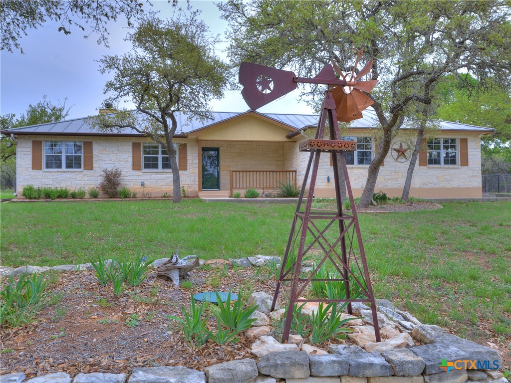 860 Brookside Drive Property Photo 1