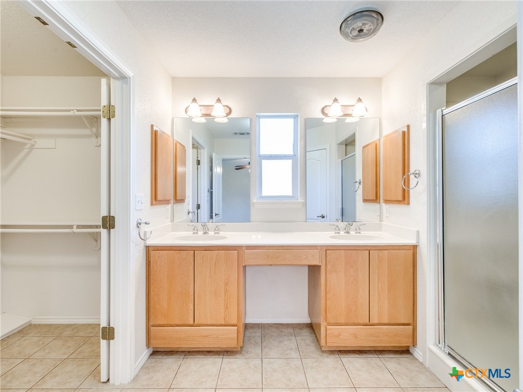 860 Brookside Drive Property Photo 14