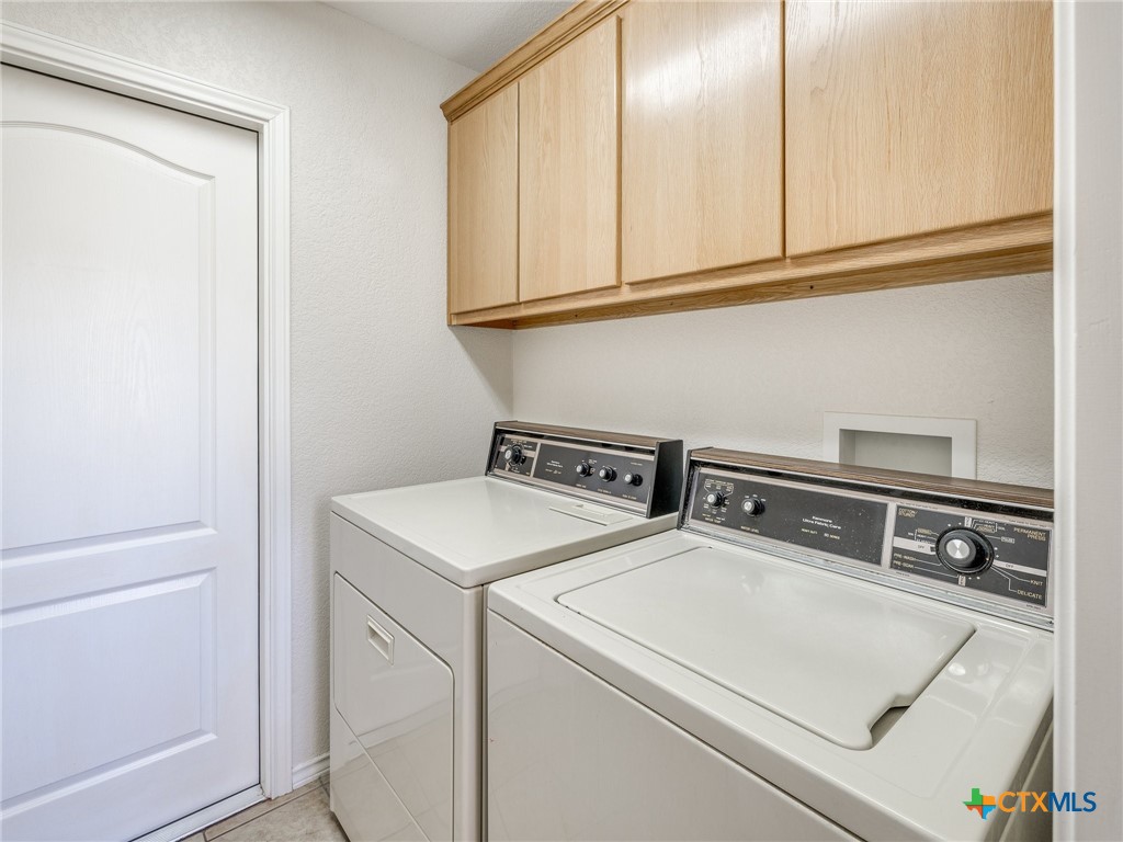 860 Brookside Drive Property Photo 16